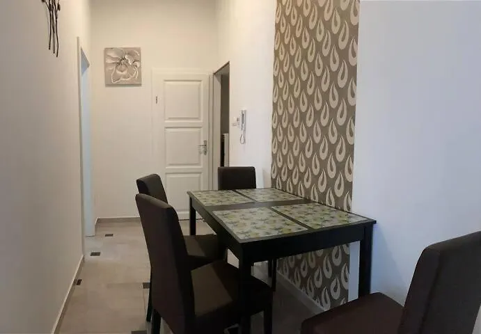 West Apartmán Budapešť