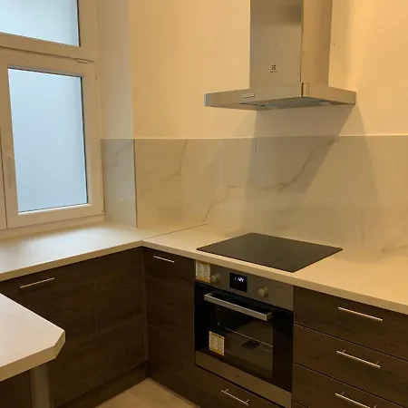 West Апартаменты